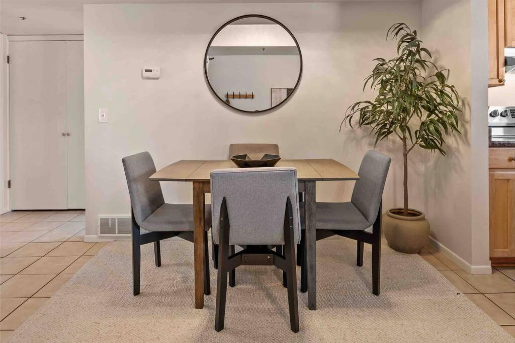 Cozy Top Floor Condo With Mountain Views Park Stadt Exterior foto